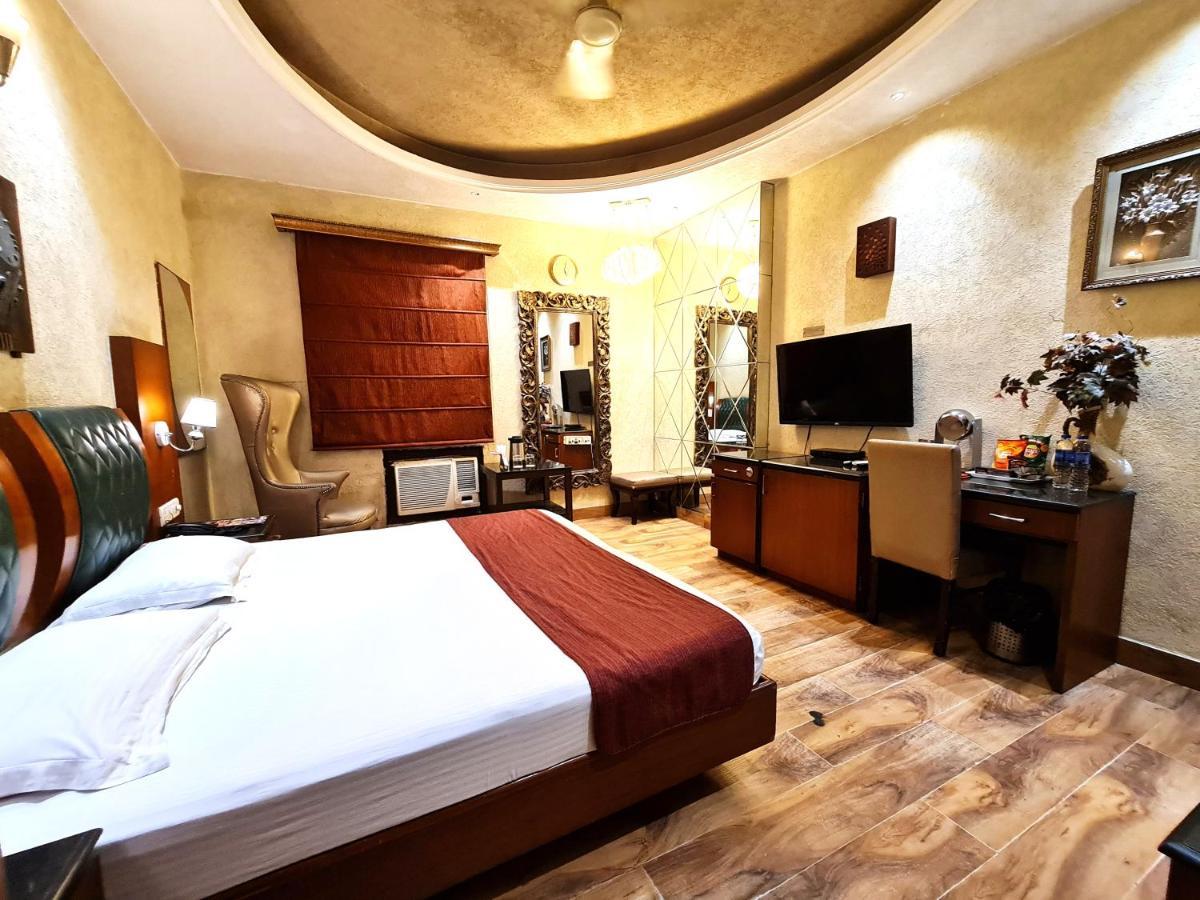 Hotel Royal Castle Grand Nueva Delhi Exterior foto