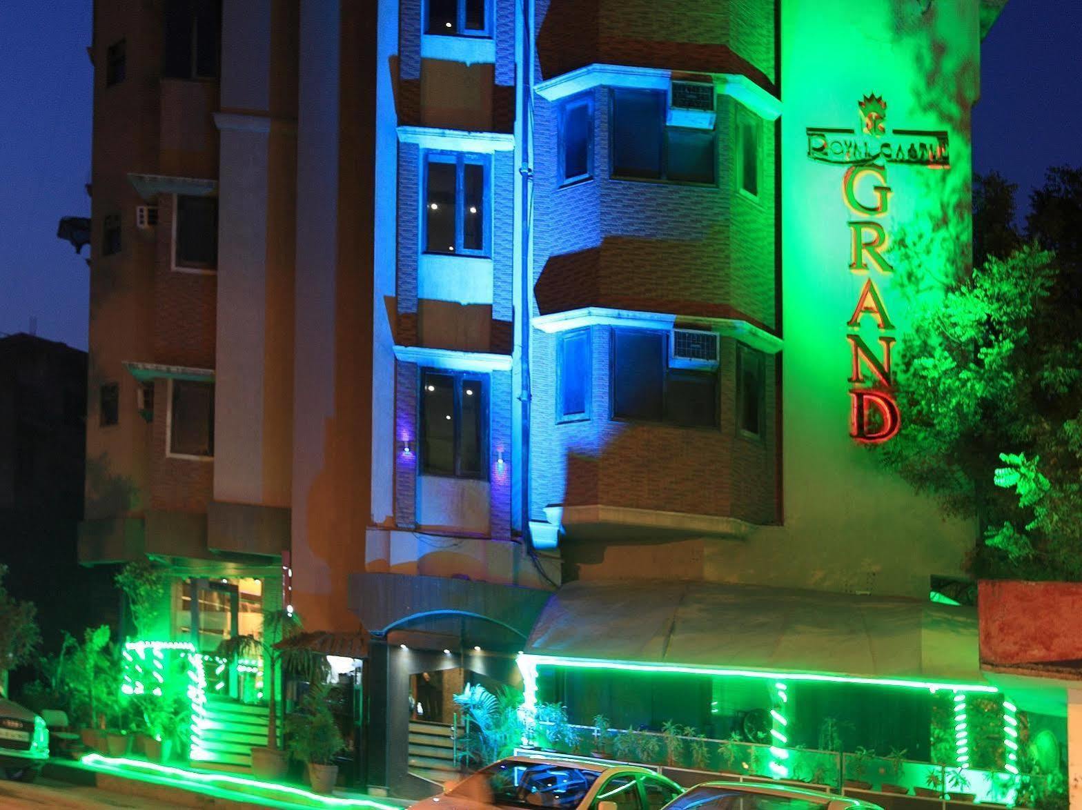 Hotel Royal Castle Grand Nueva Delhi Exterior foto